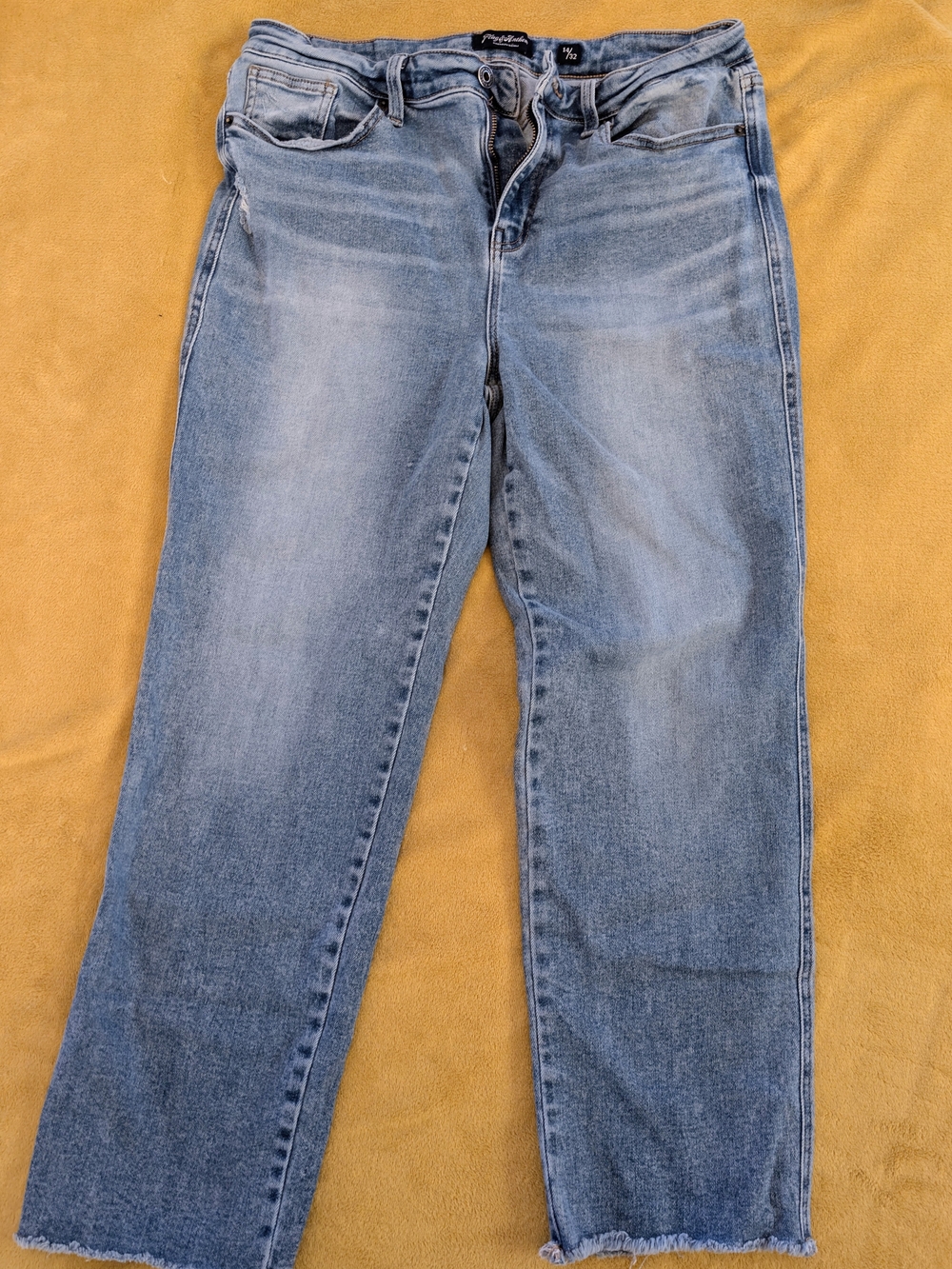 Flag & Anthem Women's Straight Leg Jeans